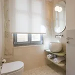 Mira 公寓